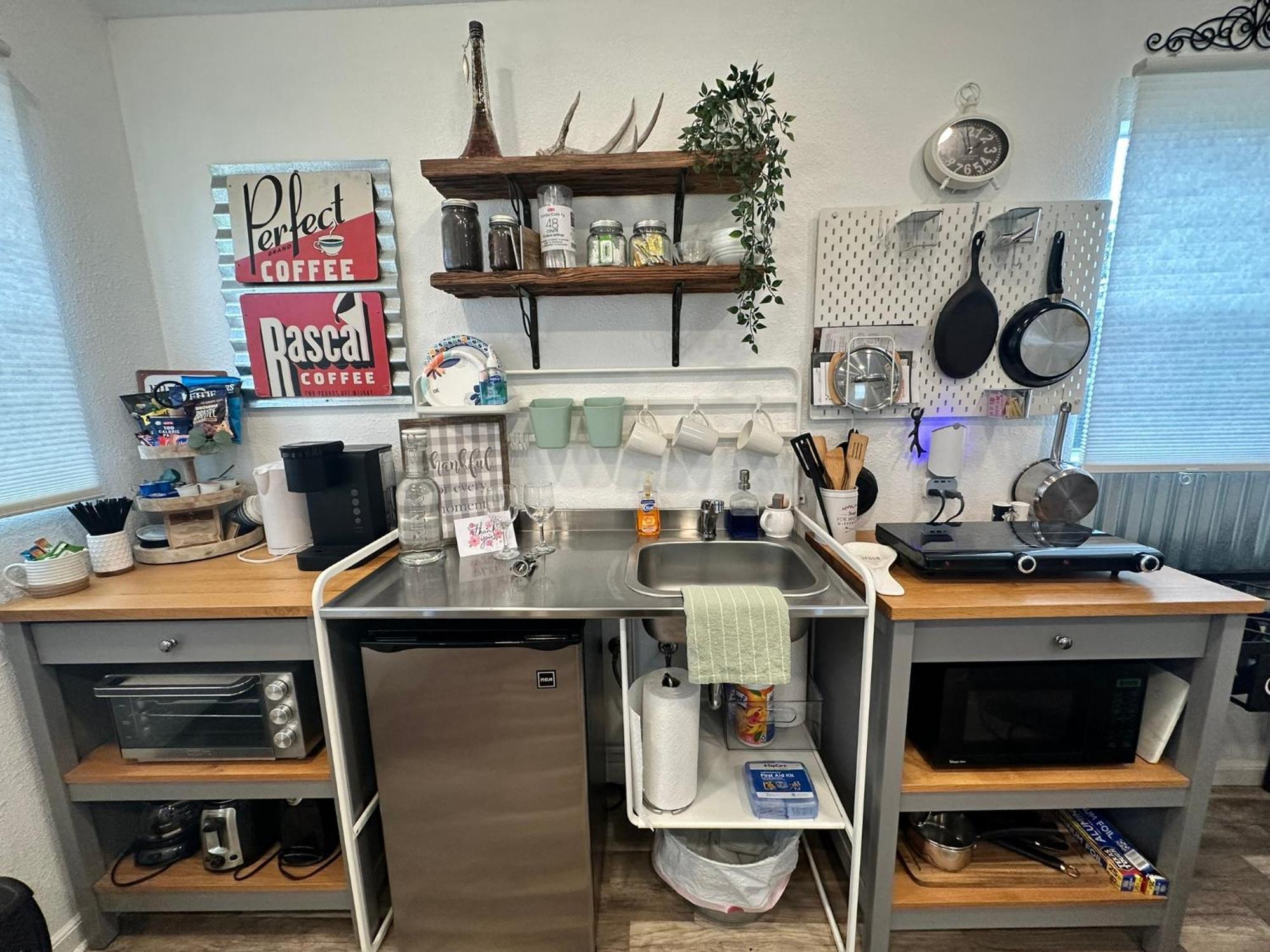 Tiny House - Our Little Piece Of Paradise Lakehills Exteriör bild
