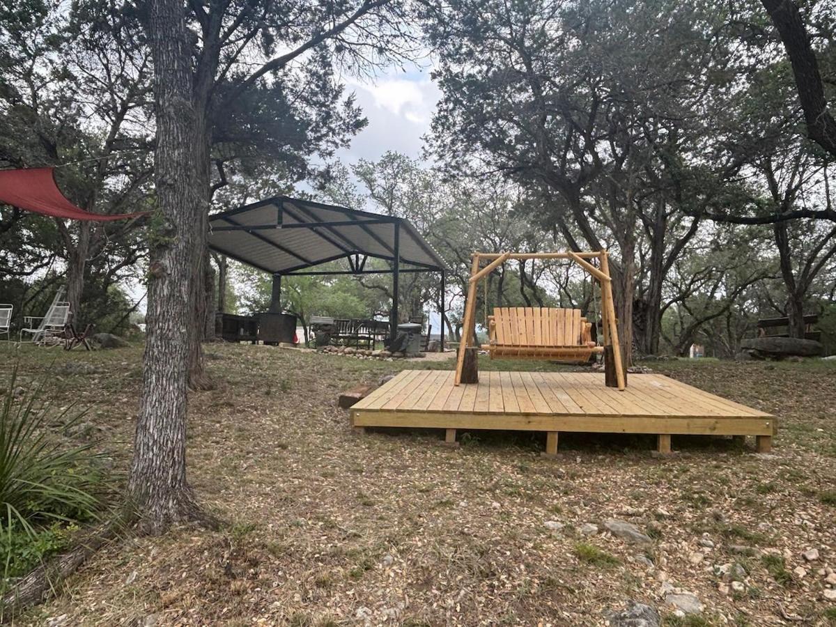 Tiny House - Our Little Piece Of Paradise Lakehills Exteriör bild